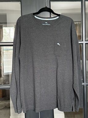 Tommy Bahama Bali Skyline Men’s Long-Sleeve Charcoal Pocket Tee